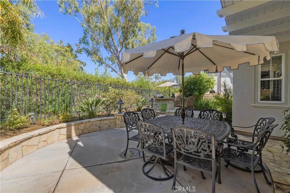 26839 Augusta Valencia, CA 91355