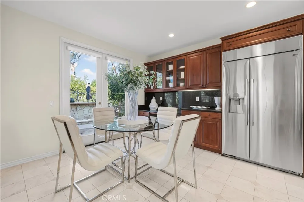 26839 Augusta Valencia, CA 91355