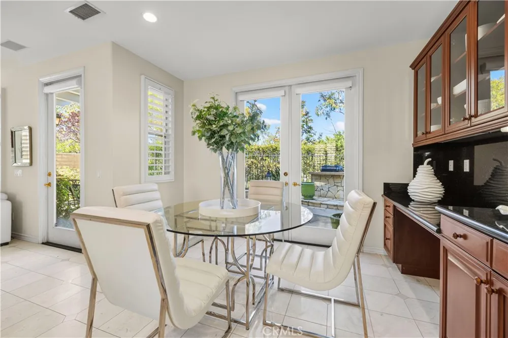 26839 Augusta Valencia, CA 91355