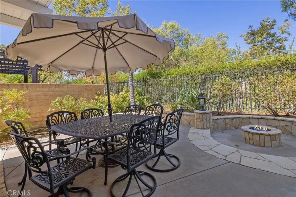 26839 Augusta Valencia, CA 91355