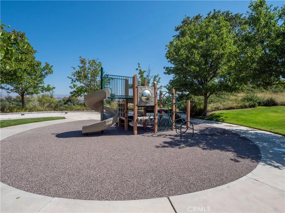 26839 Augusta Valencia, CA 91355