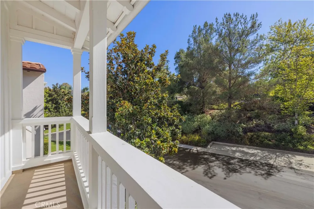 26839 Augusta Valencia, CA 91355