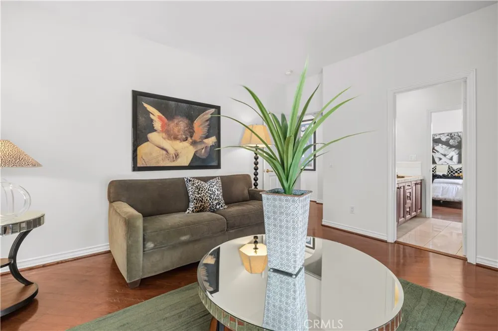 26839 Augusta Valencia, CA 91355