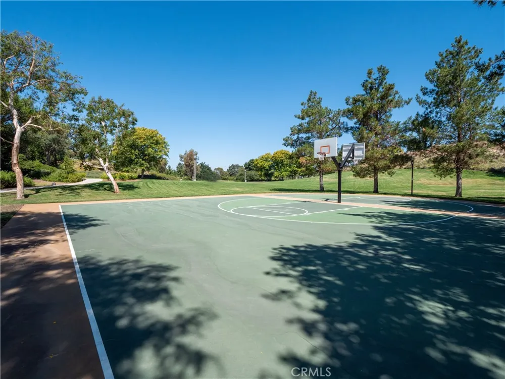26839 Augusta Valencia, CA 91355