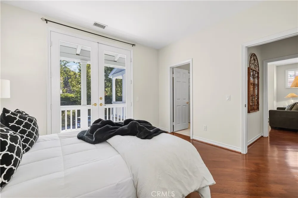 26839 Augusta Valencia, CA 91355