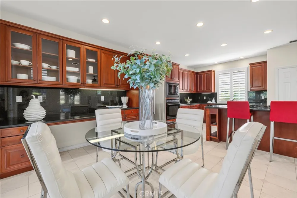 26839 Augusta Valencia, CA 91355