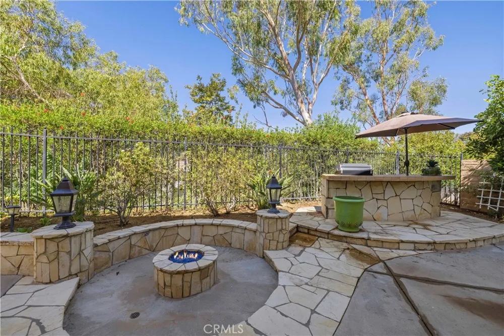 26839 Augusta Valencia, CA 91355