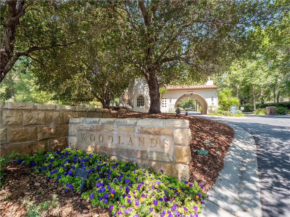 26839 Augusta Valencia, CA 91355