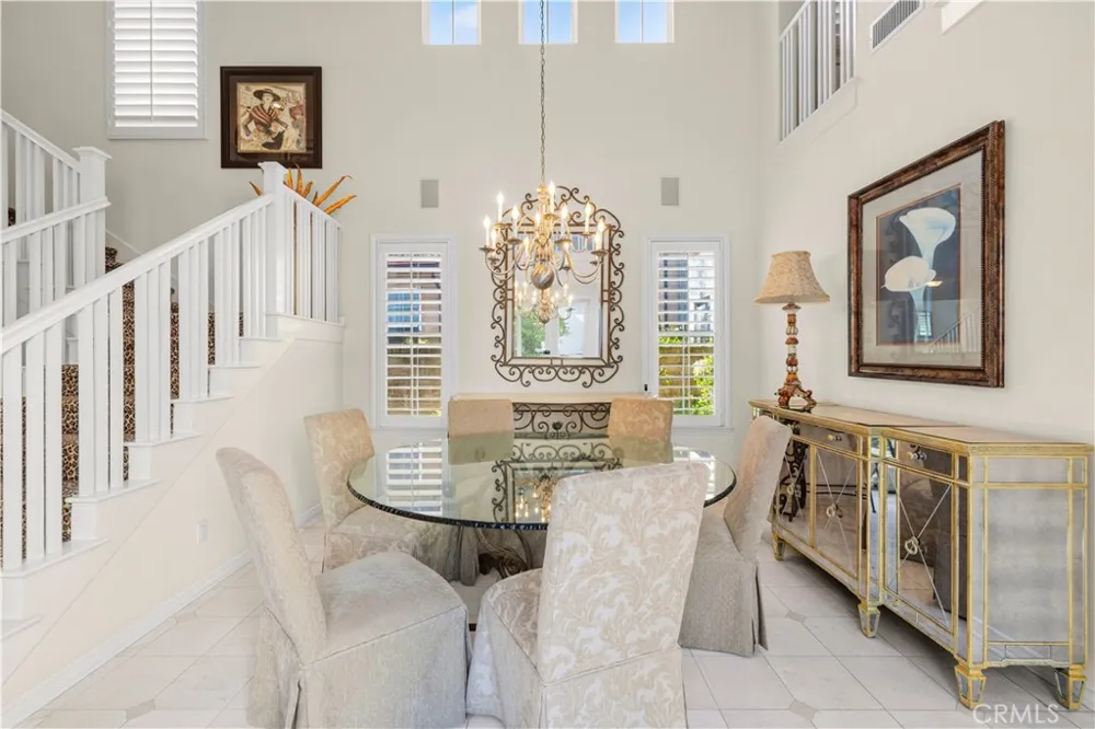 26839 Augusta Valencia, CA 91355