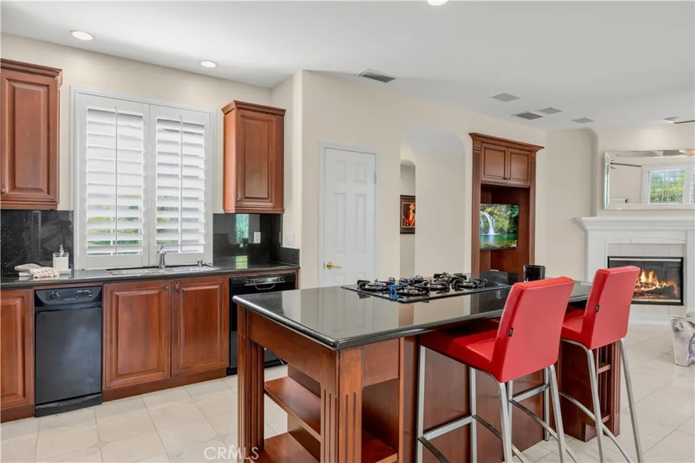 26839 Augusta Valencia, CA 91355