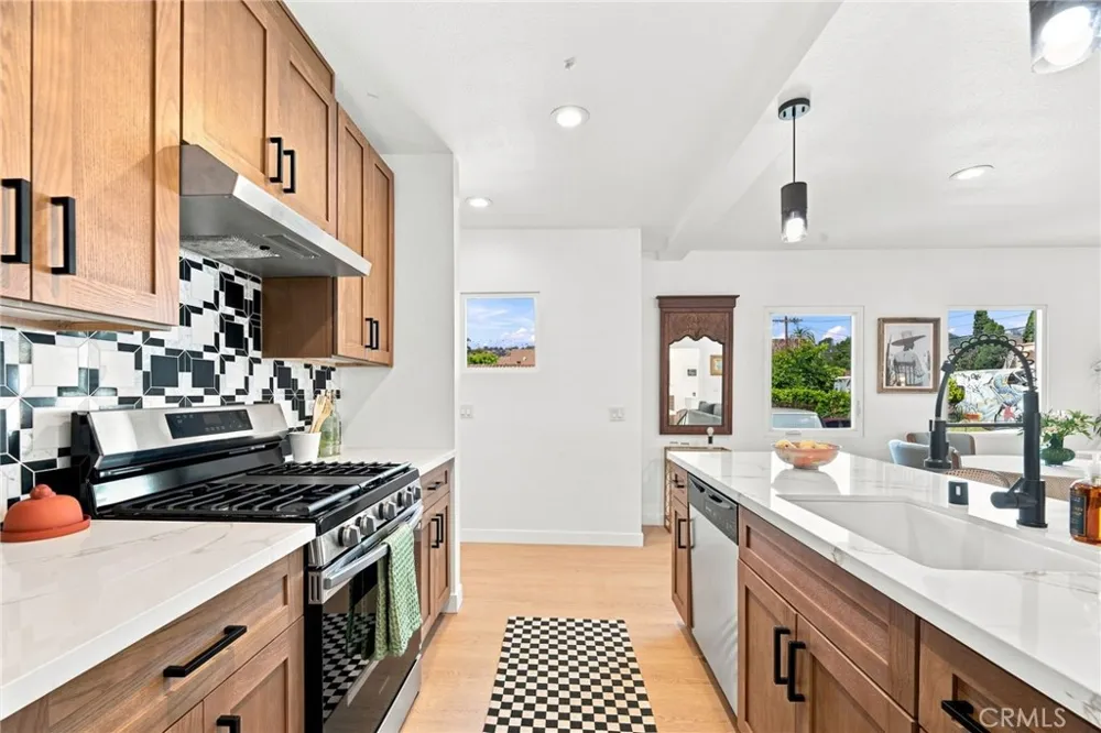 2801 Jeffries #1-4 Cypress Park, CA 90065