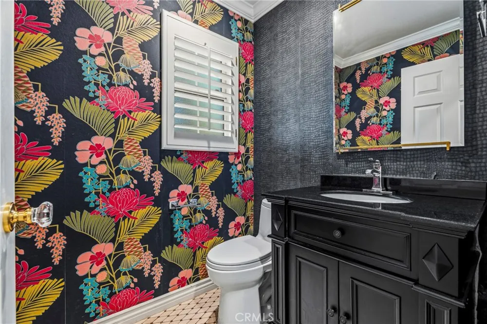 26803 Matisse Valencia, CA 91355