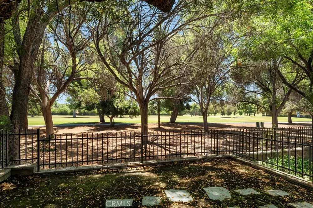 26803 Matisse Valencia, CA 91355
