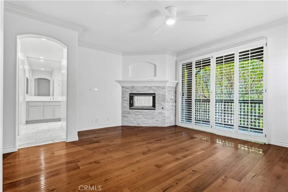 26803 Matisse Valencia, CA 91355