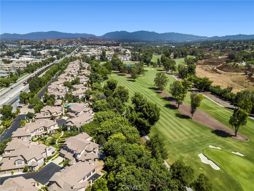 26803 Matisse Valencia, CA 91355