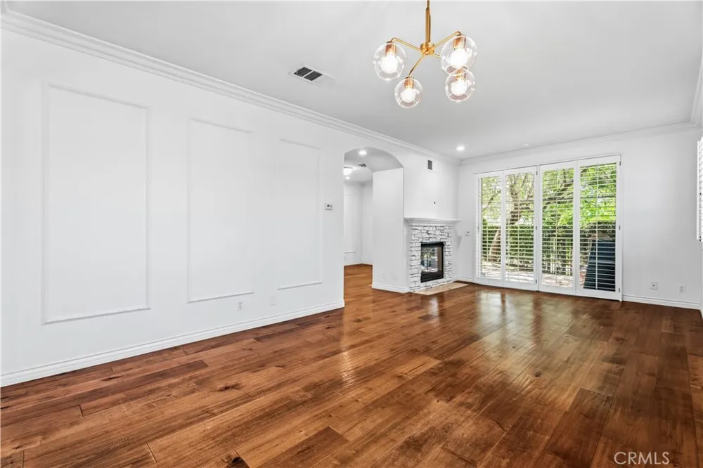 26803 Matisse Valencia, CA 91355