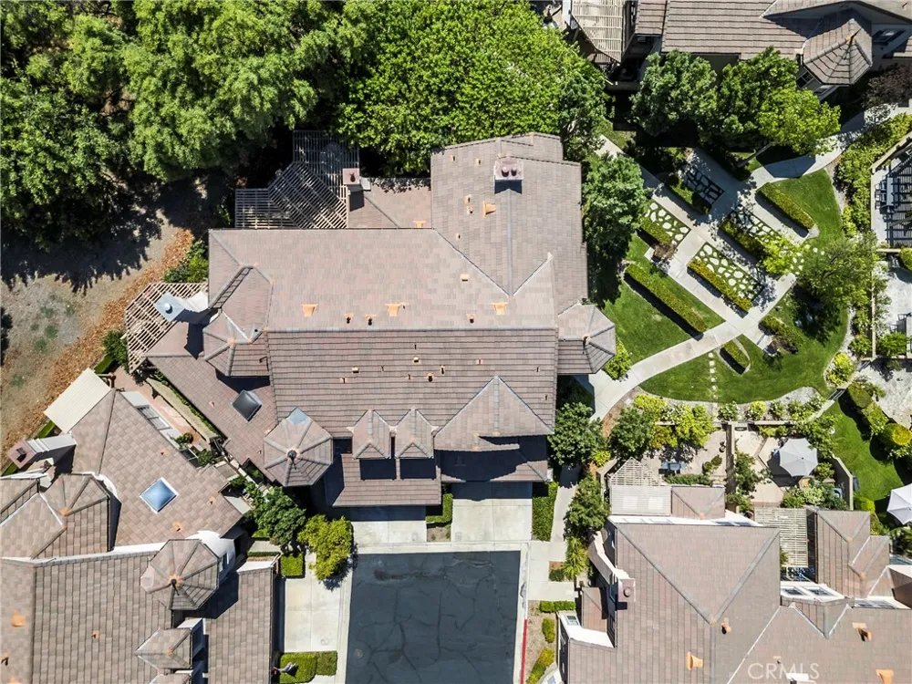 26803 Matisse Valencia, CA 91355
