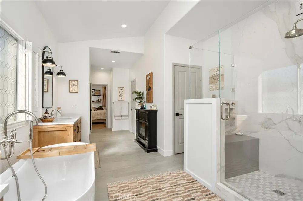 15263 Saddleback Road Canyon Country, CA 91387