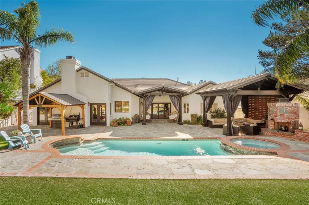 15263 Saddleback Road Canyon Country, CA 91387