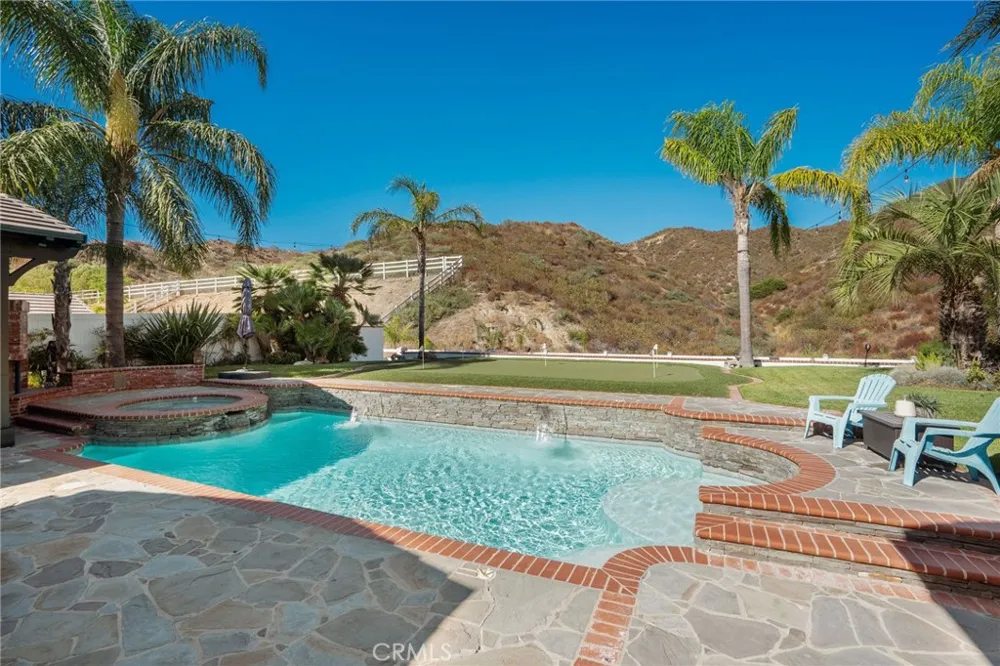 15263 Saddleback Road Canyon Country, CA 91387