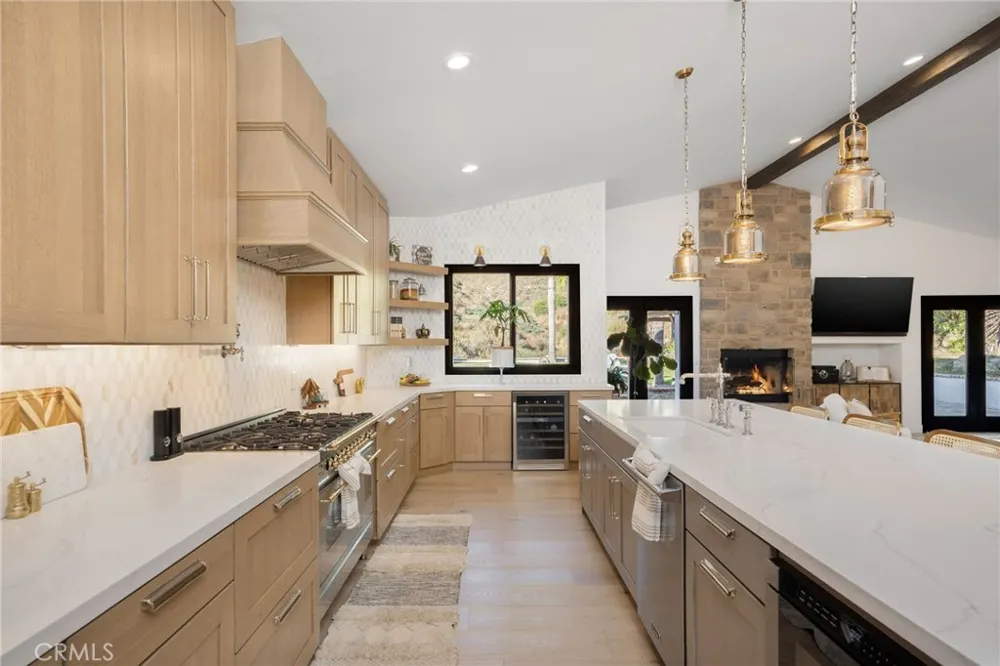 15263 Saddleback Road Canyon Country, CA 91387