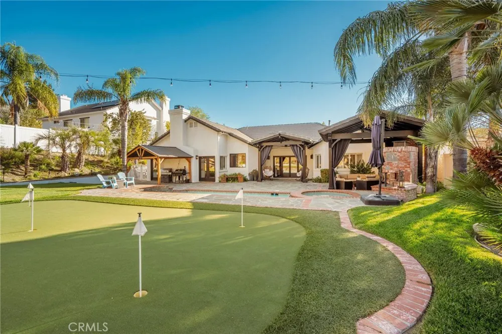 15263 Saddleback Road Canyon Country, CA 91387