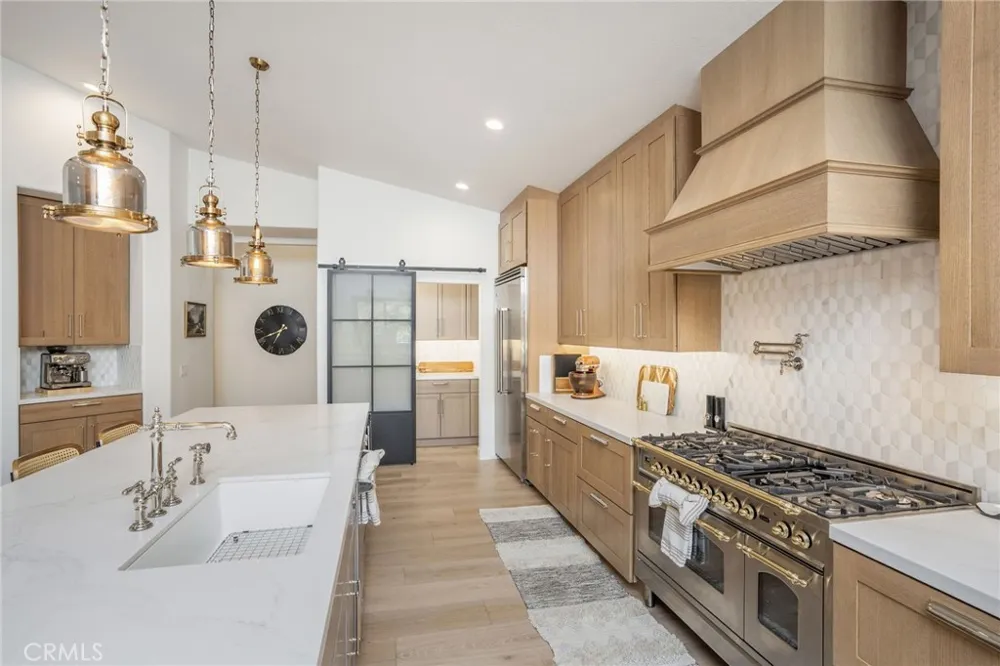 15263 Saddleback Road Canyon Country, CA 91387