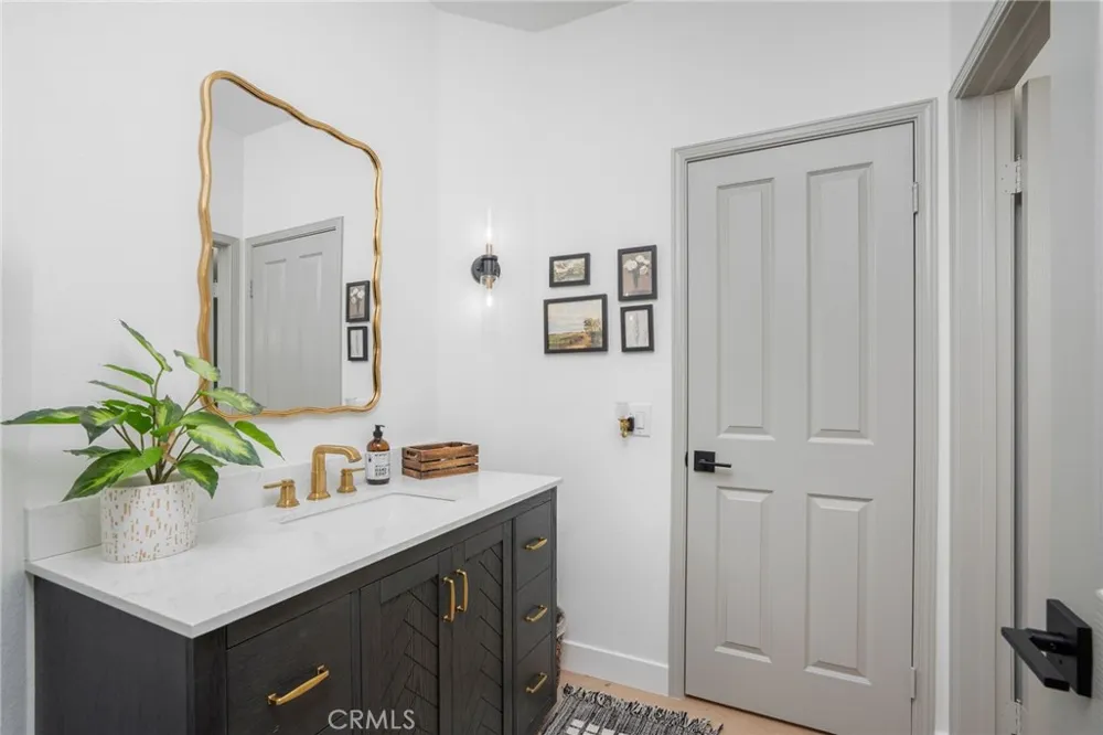 15263 Saddleback Road Canyon Country, CA 91387