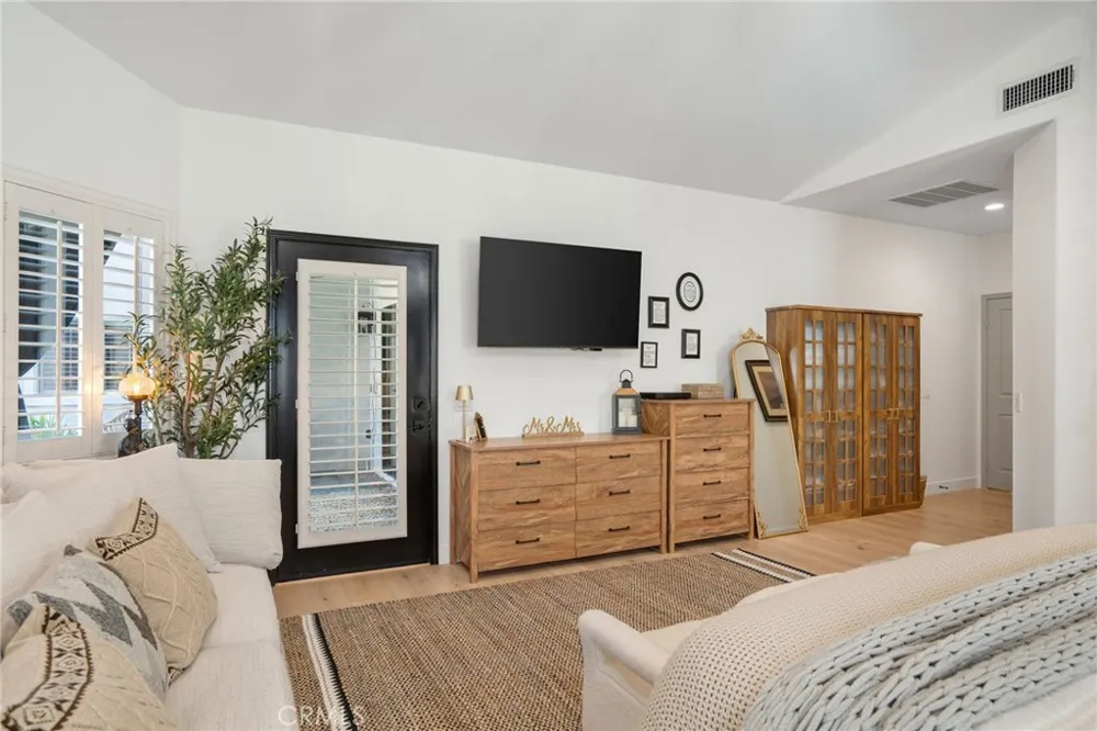 15263 Saddleback Road Canyon Country, CA 91387