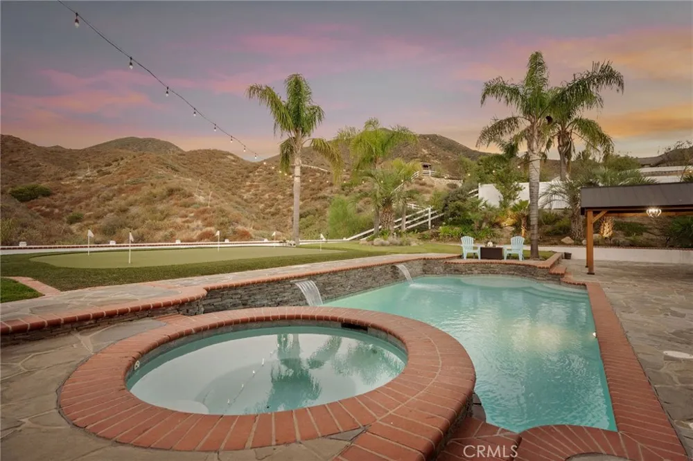 15263 Saddleback Road Canyon Country, CA 91387