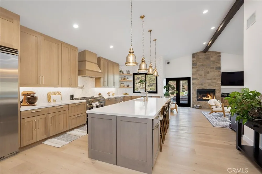 15263 Saddleback Road Canyon Country, CA 91387