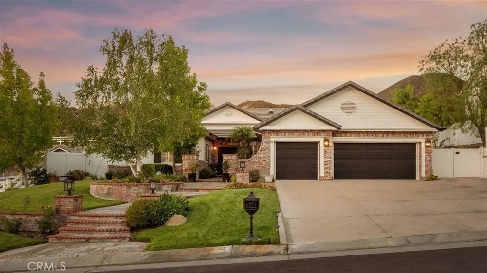 15263 Saddleback Road Canyon Country, CA 91387