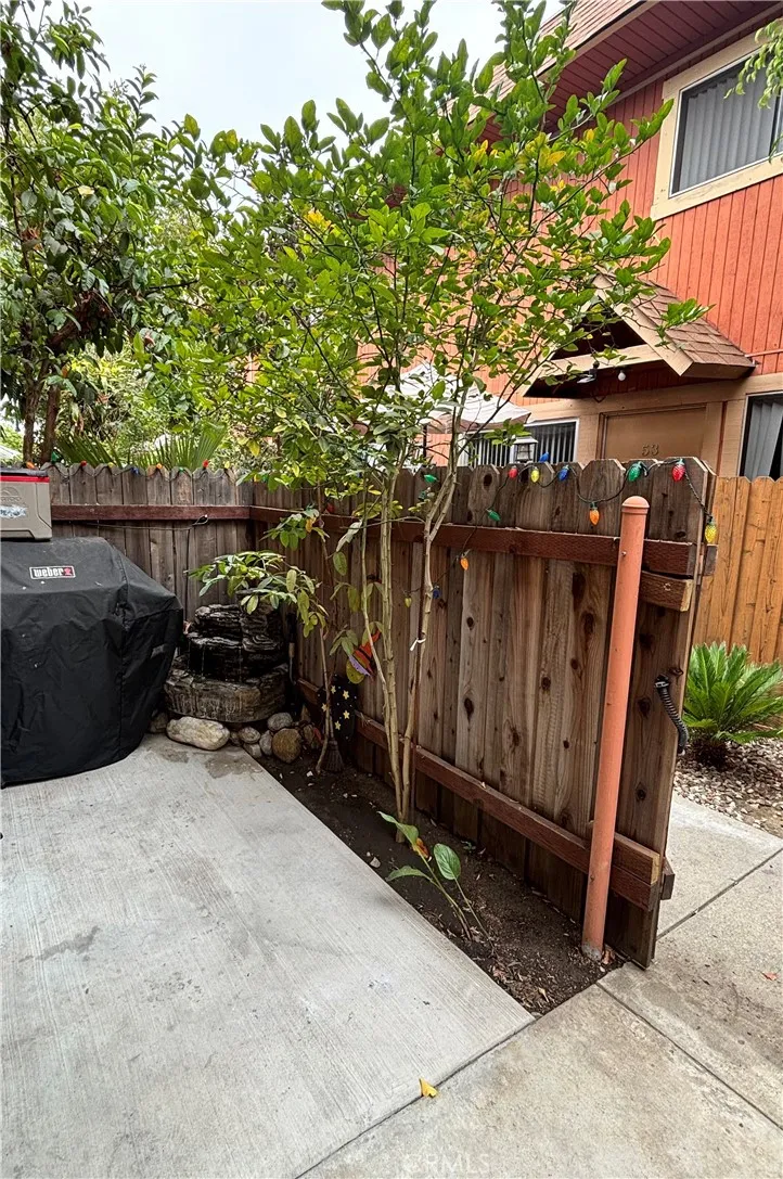 14265 TERRABELLA  ST  48 Panorama City, CA 91402
