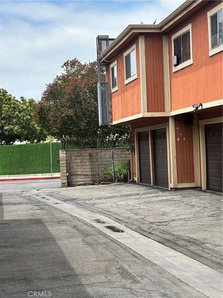 14265 TERRABELLA  ST  48 Panorama City, CA 91402