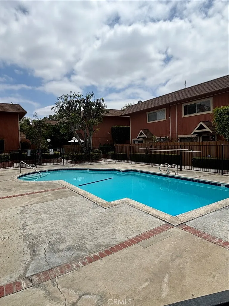 14265 TERRABELLA  ST  48 Panorama City, CA 91402