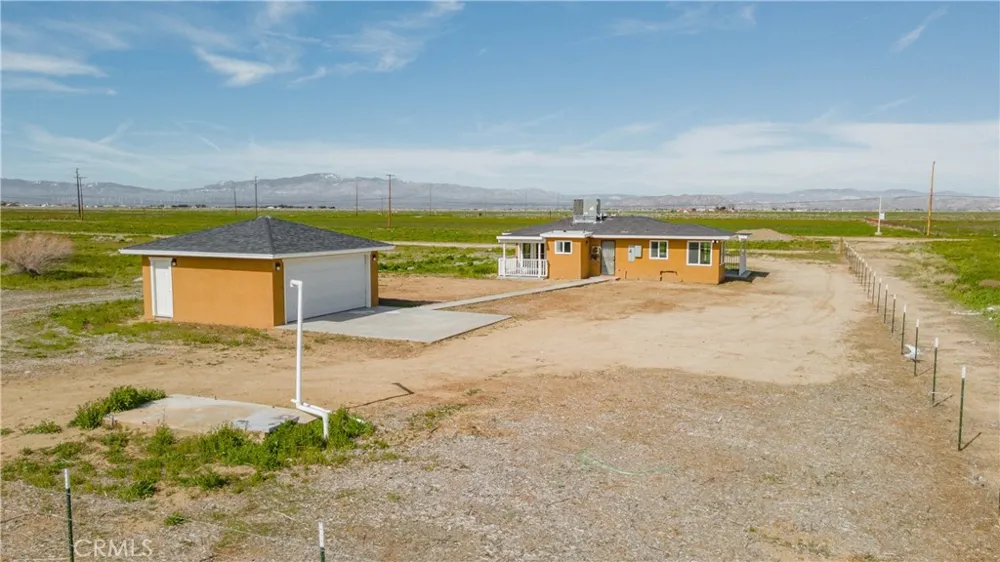 49040 70th Street W Lancaster, CA 93536