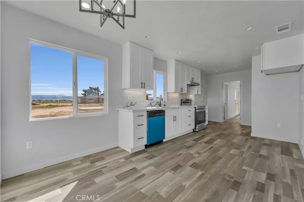 49040 70th Street W Lancaster, CA 93536