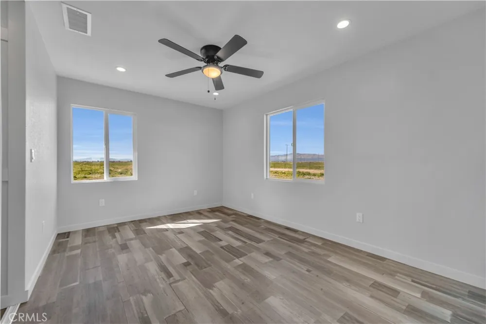 49040 70th Street W Lancaster, CA 93536