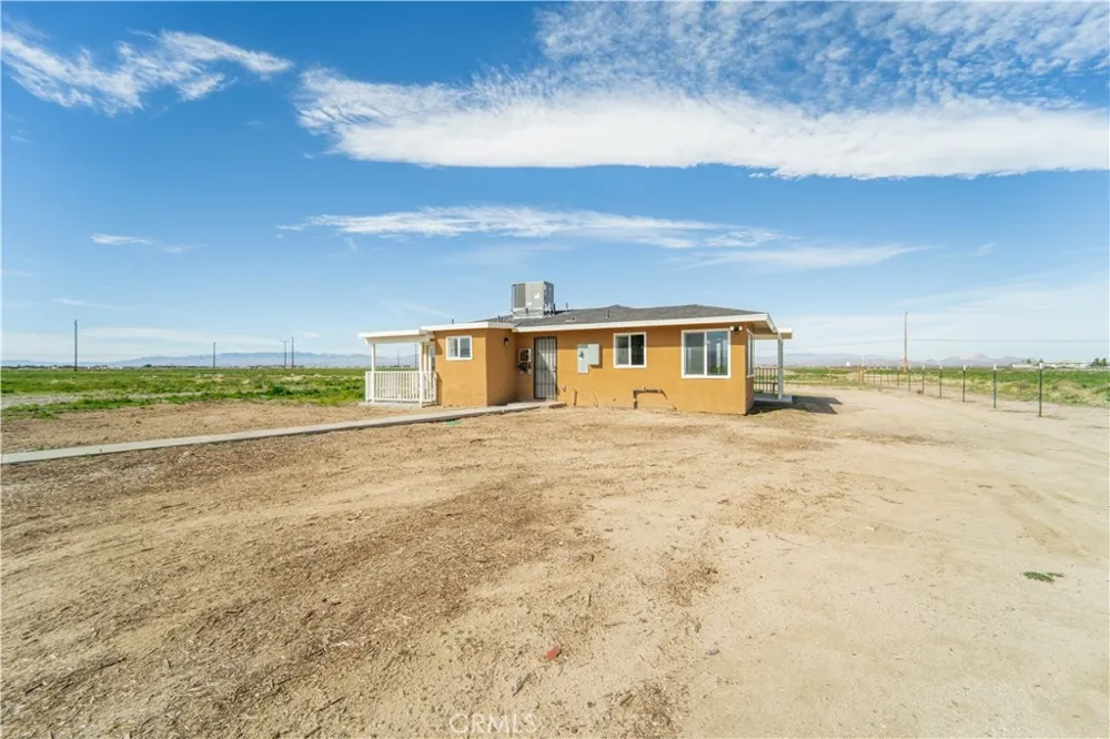 49040 70th Street W Lancaster, CA 93536