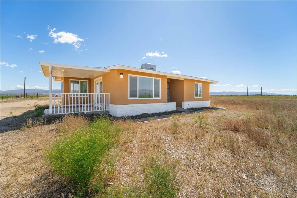 49040 70th Street W Lancaster, CA 93536