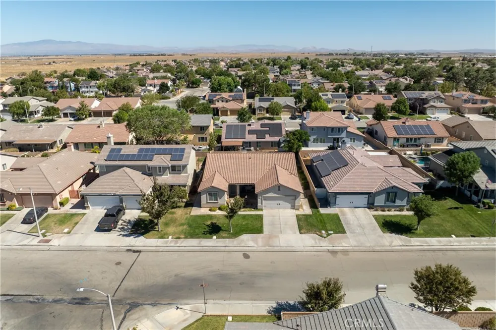 6251 W Avenue J9 Lancaster, CA 93536