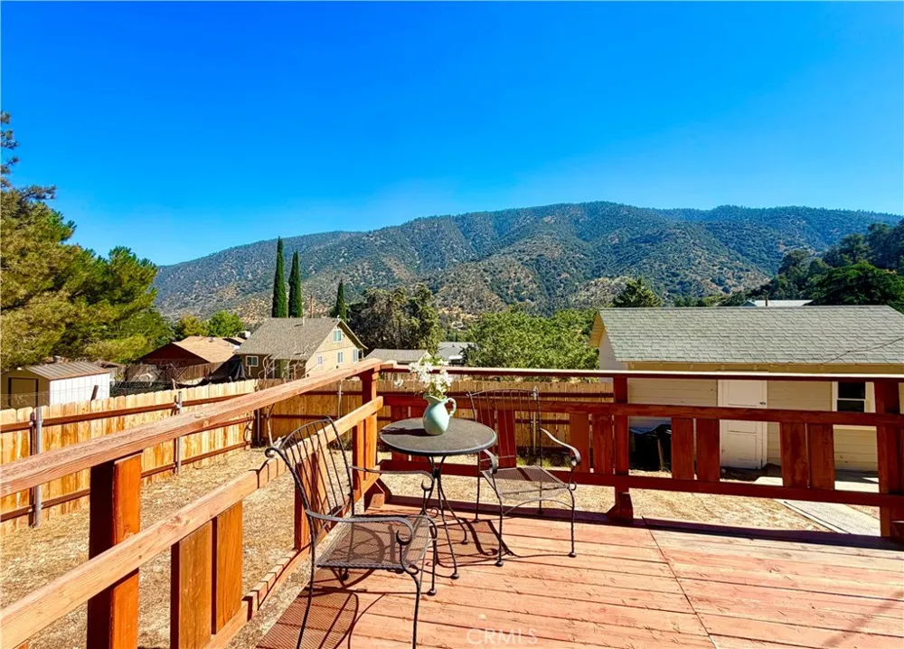 4244 Spruce Frazier Park, CA 93225