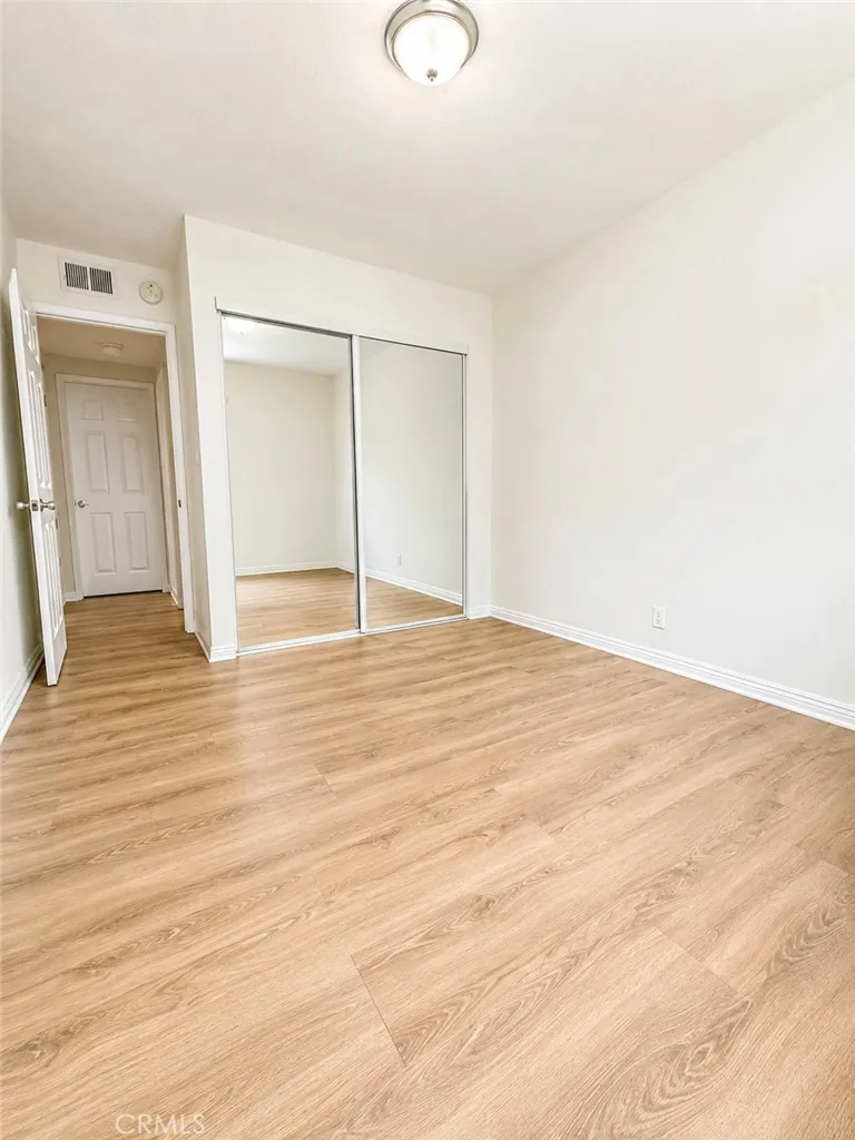 10636 Woodley #43 Granada Hills, CA 91344
