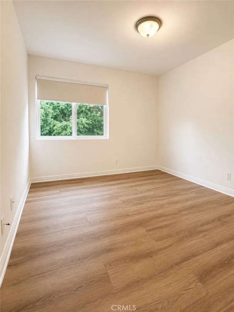 10636 Woodley #43 Granada Hills, CA 91344