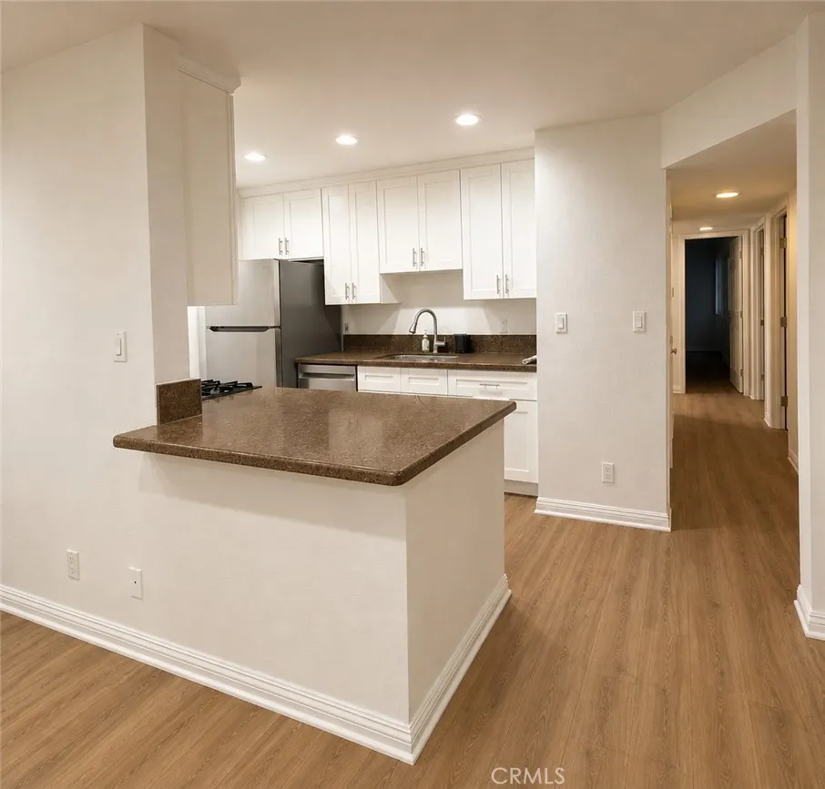 10636 Woodley #43 Granada Hills, CA 91344