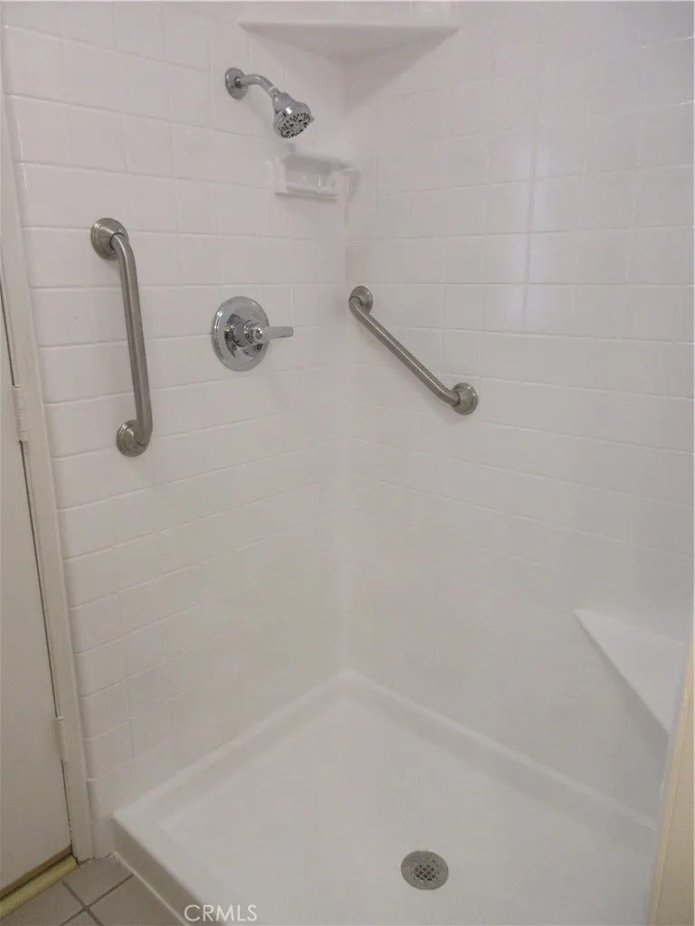 18715 Braemore Road Northridge, CA 91326