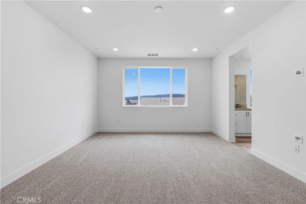 28710 Orange Park Drive Castaic, CA 91384