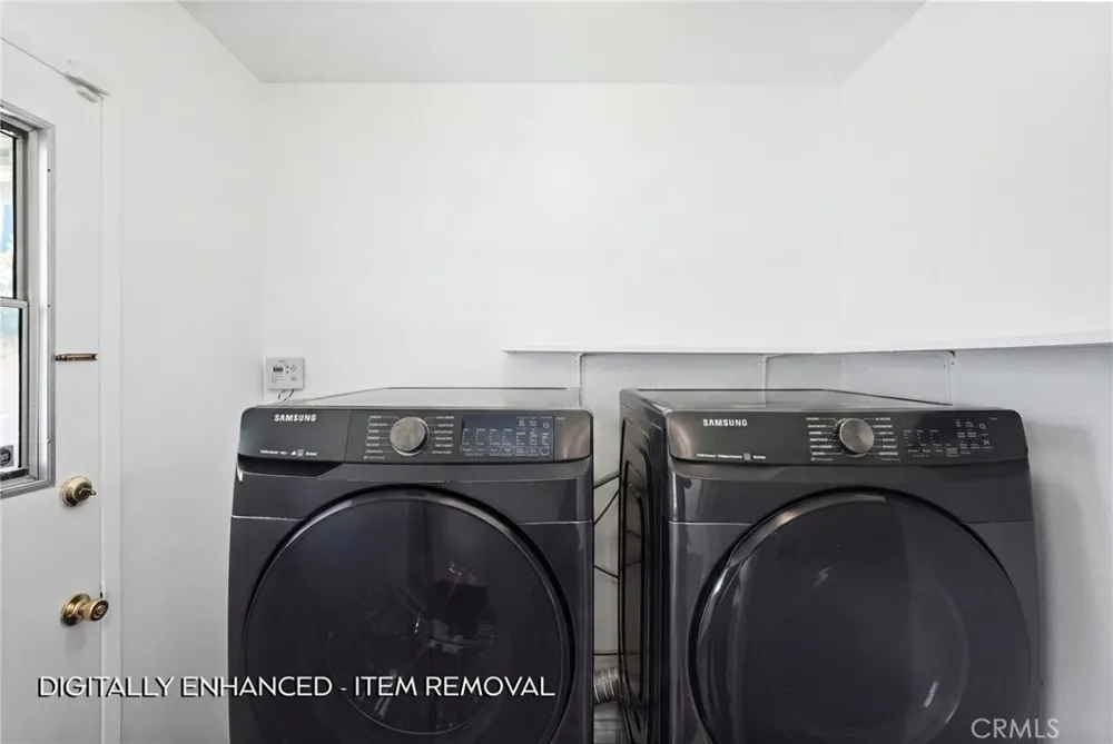 10811 Des Moines Los Angeles, CA 91326