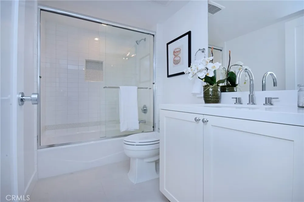 4641 Cahuenga Boulevard Toluca Lake, CA 91602