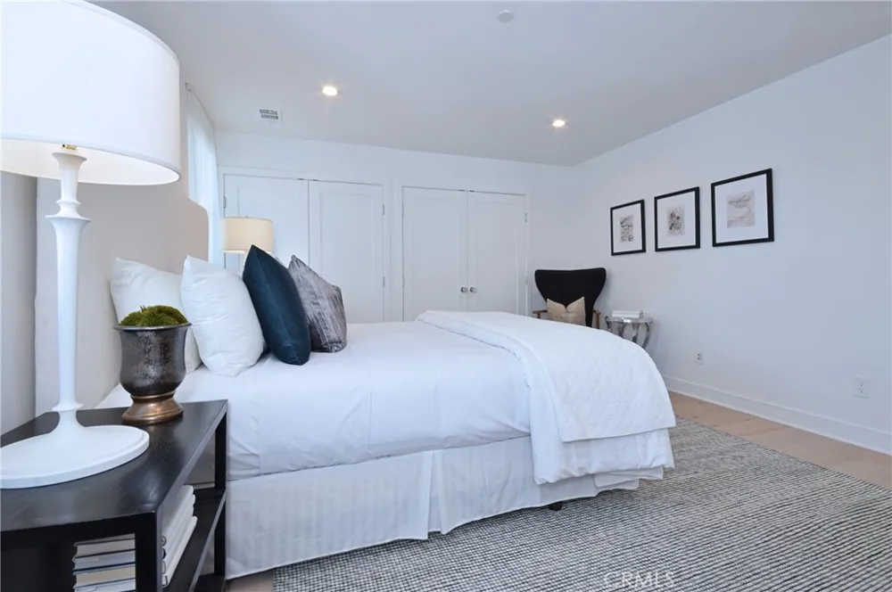 4641 Cahuenga Boulevard Toluca Lake, CA 91602